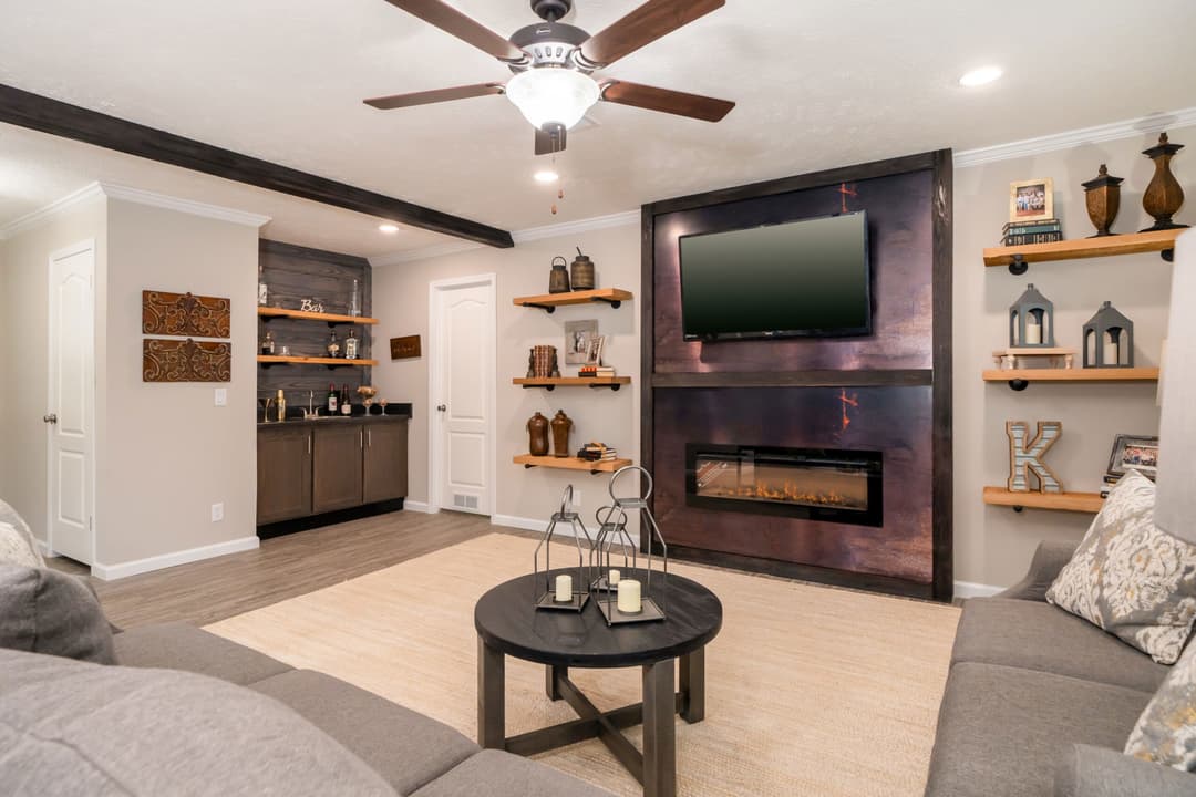 Md-54-32 the duke interior home features