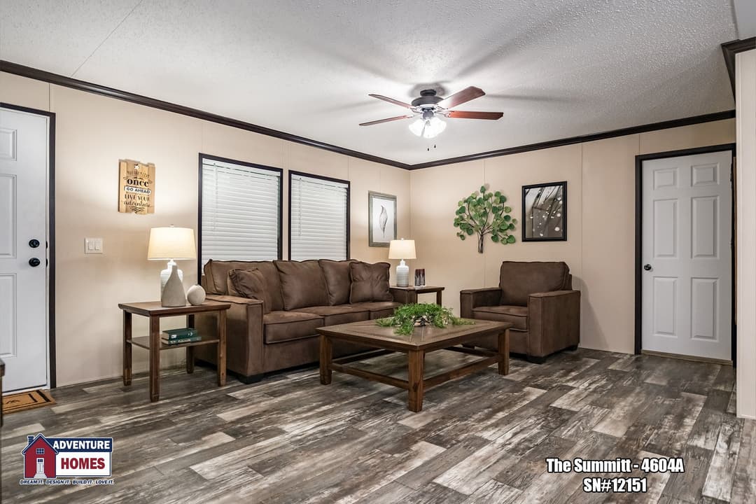 Summitt | 4604a interior home features