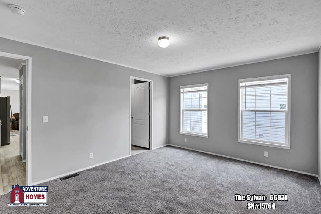 Sylvan | 6683l bedroom home features