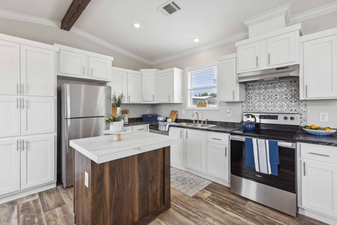 Titan extreme 1656h kitchen home features