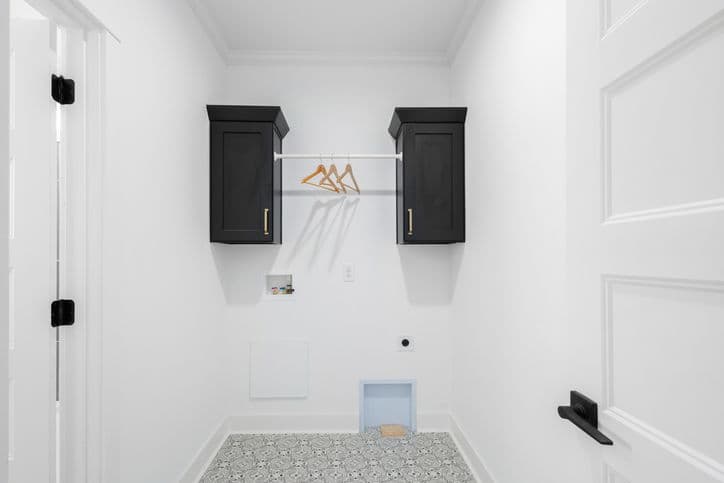 Meadowbrook 32361a interior home features