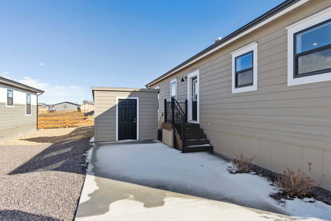 Orion-e exterior home features