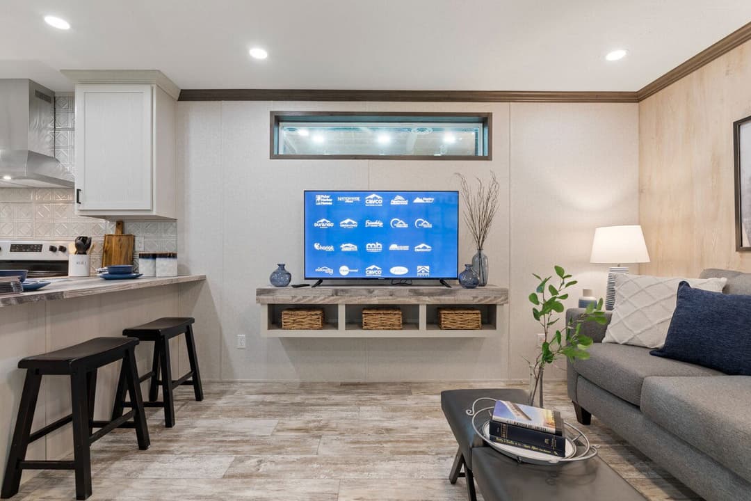 Tesla 24523 interior home features