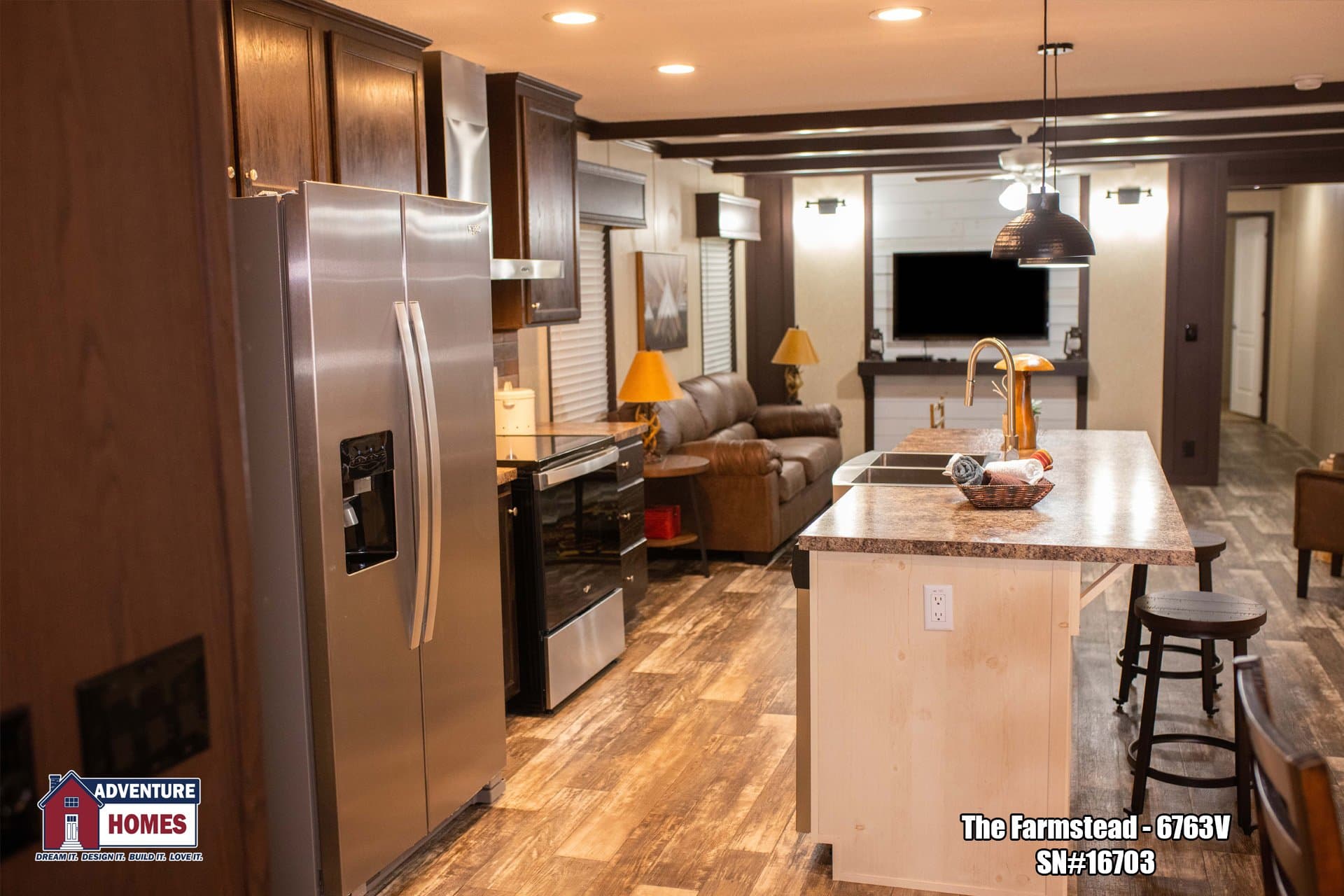 Farmstead | 6763v kitchen home features