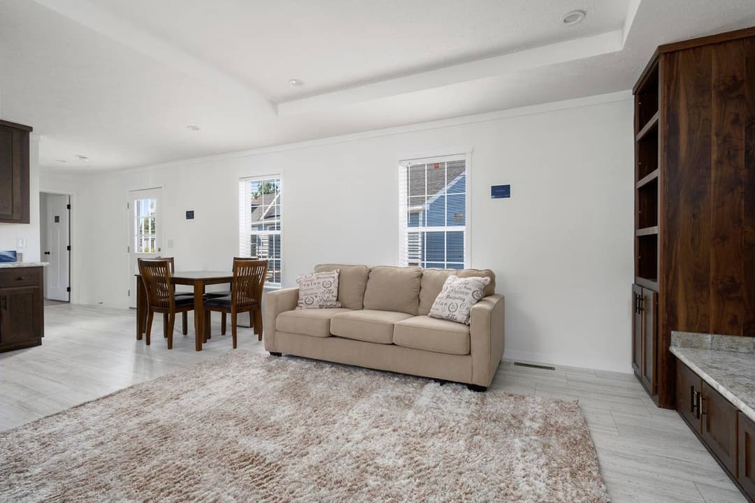 Invite max interior home features