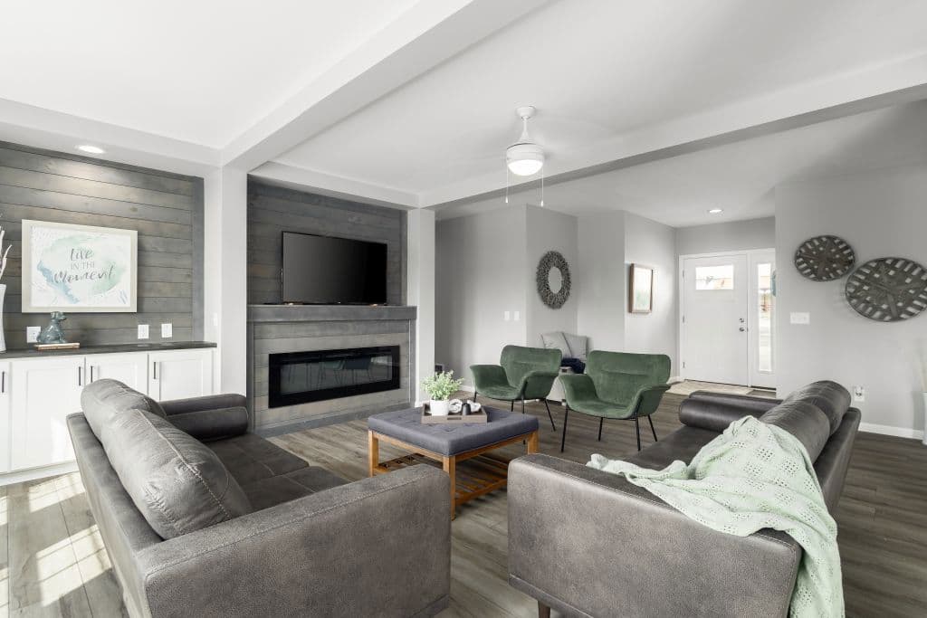 Ultra ranch 2p2409-x interior home features