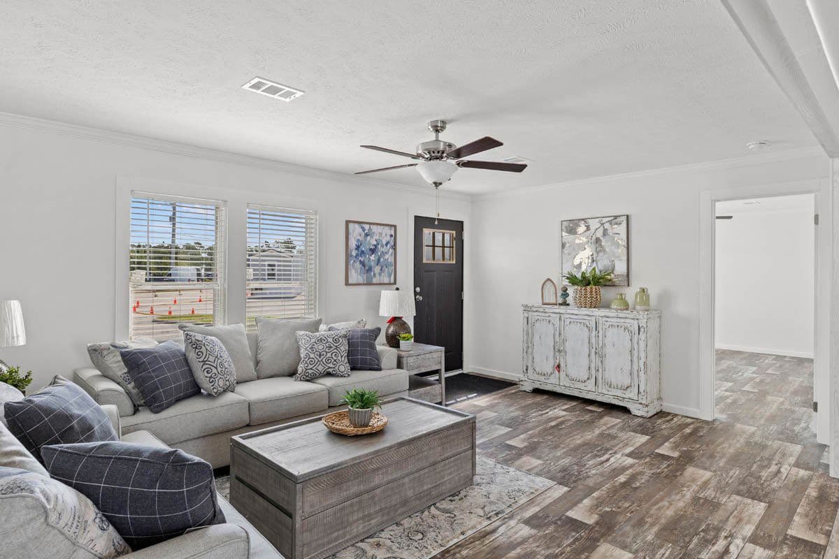 Mchann interior home features