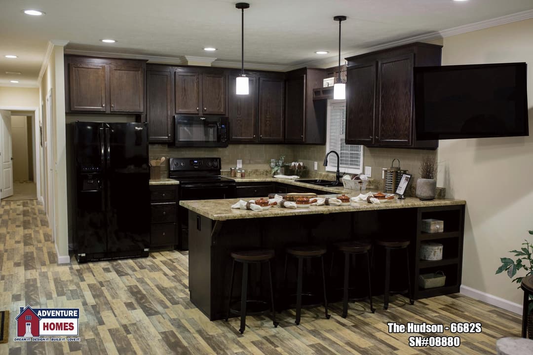 Hudson | 6682s kitchen home features