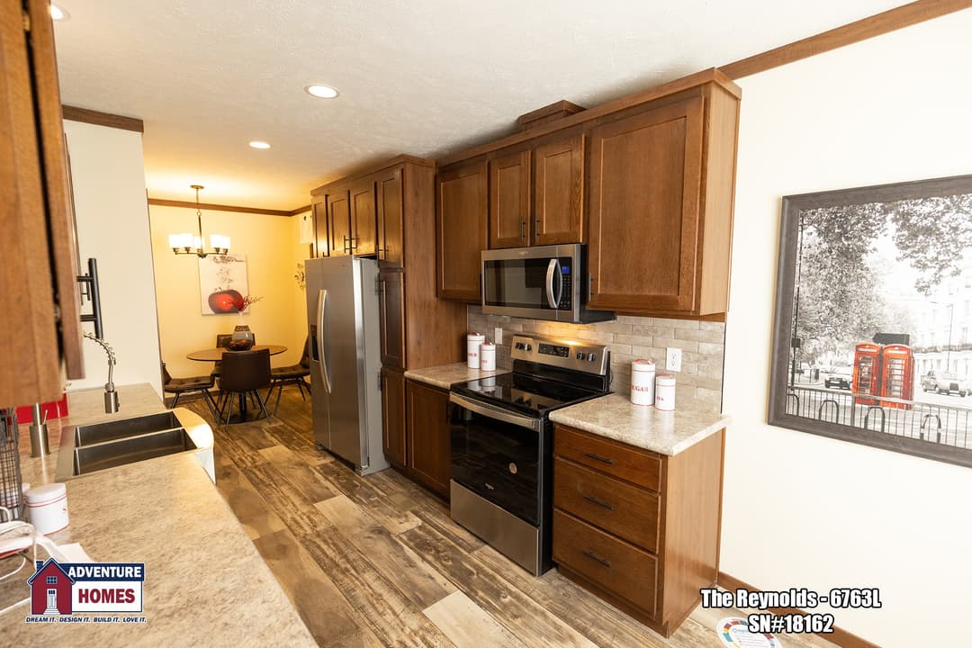 Reynolds | 6763l kitchen home features