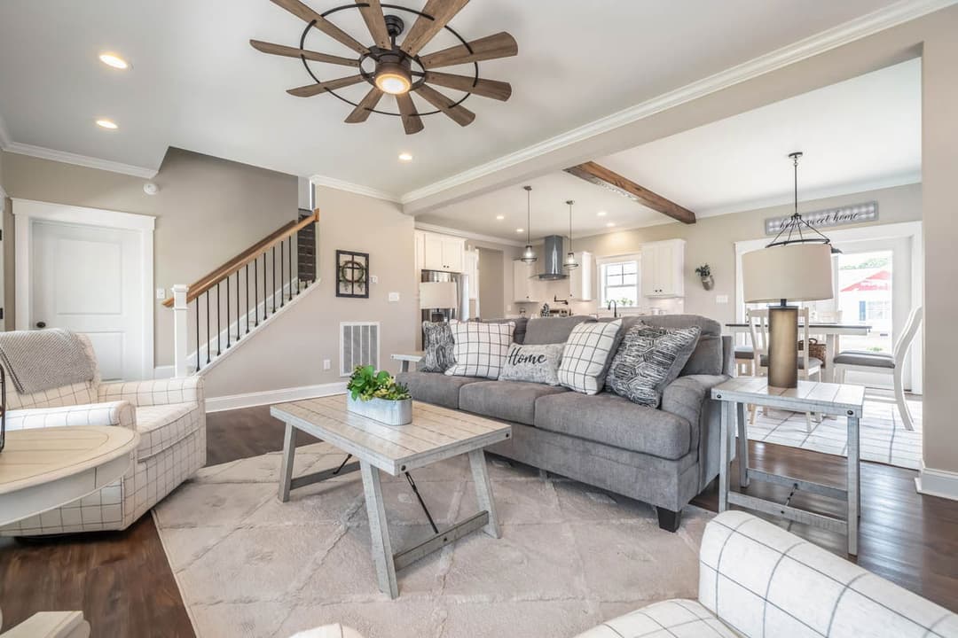 Farmhouse i two story interior home features