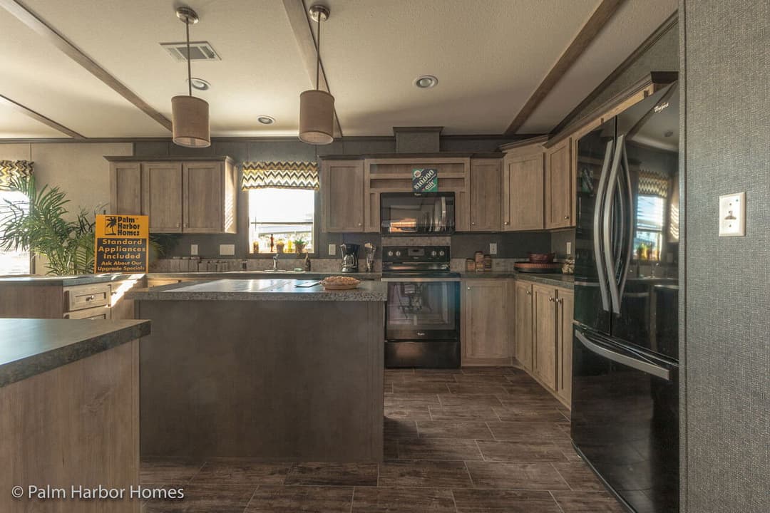 Benbrook 28644b hero and kitchen home features