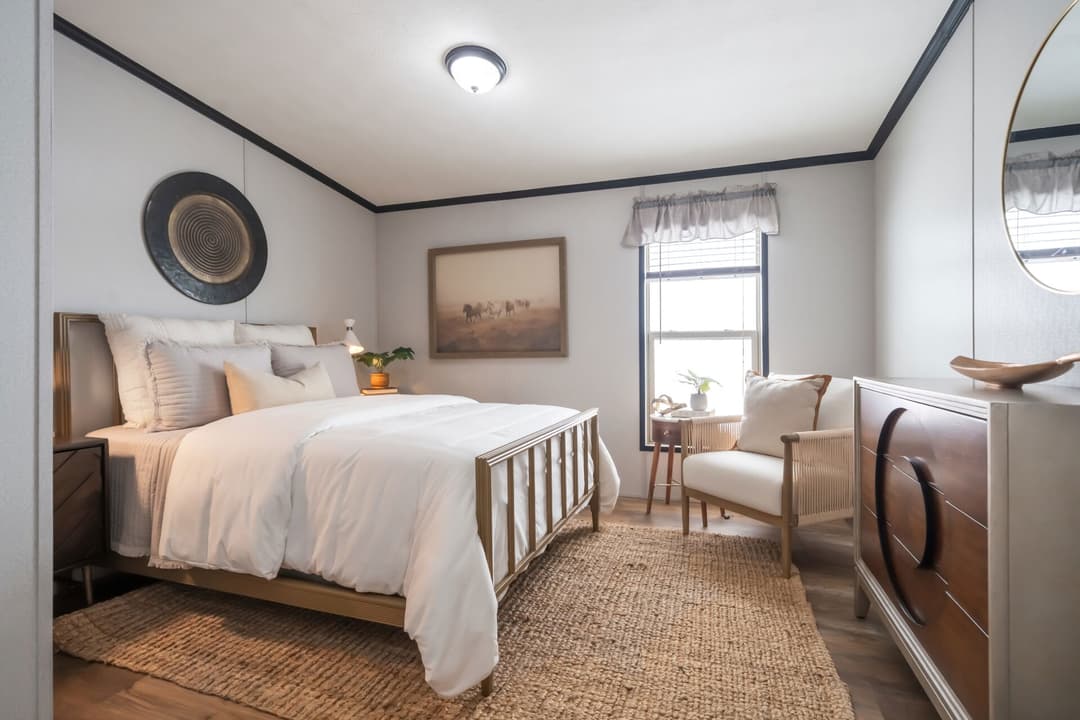 Select s-2468-42a bedroom home features