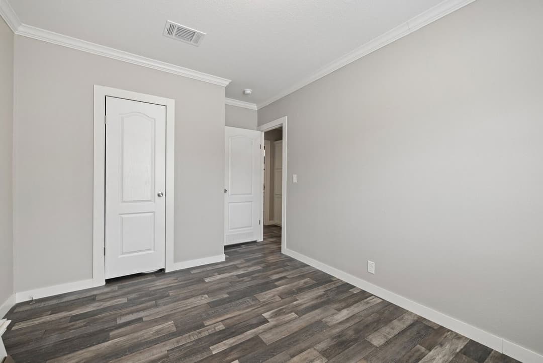 Palladium 30543d interior home features