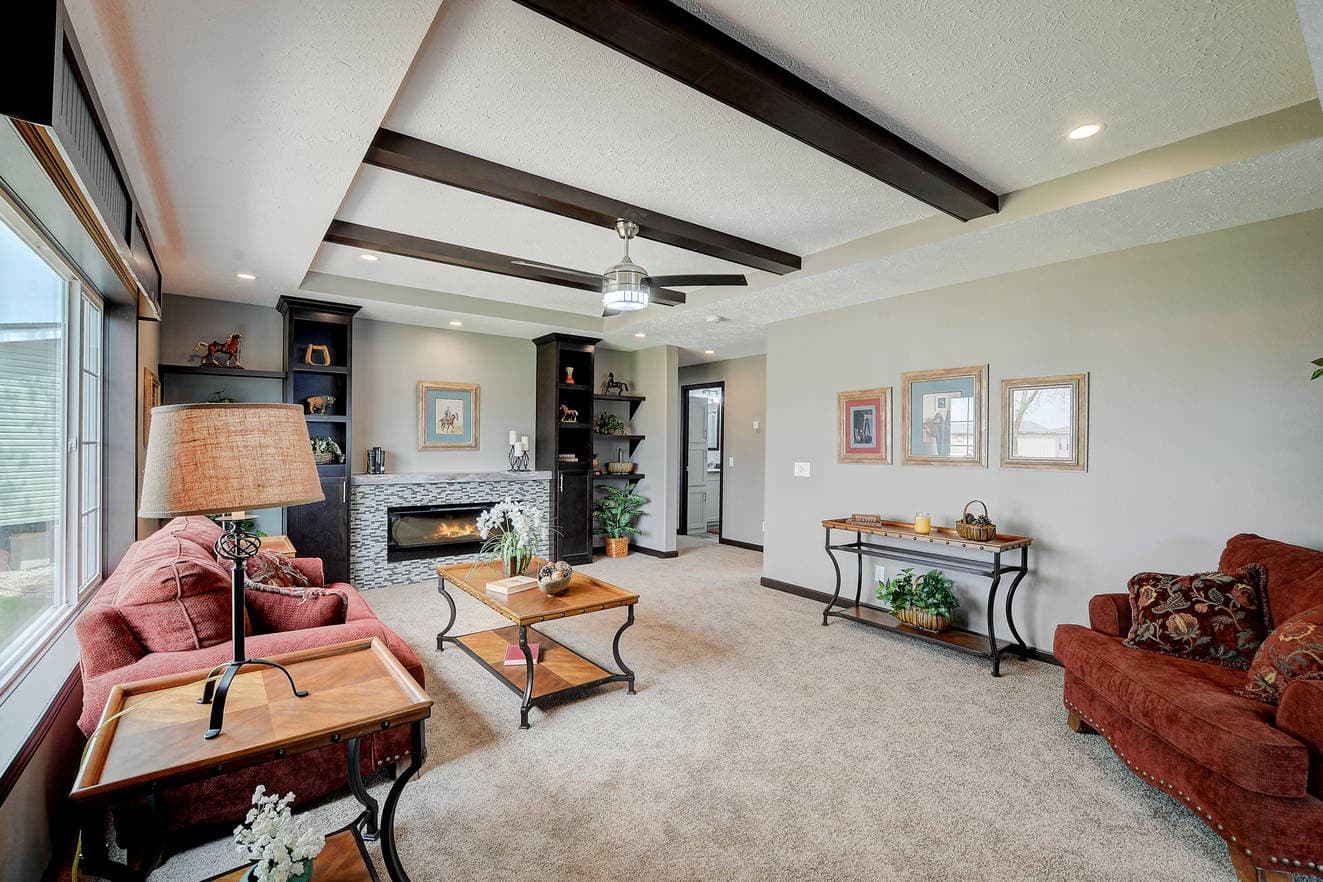 The freedom modular 185011m interior home features