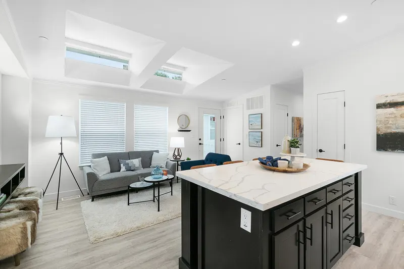 Gs 790 adu kitchen home features