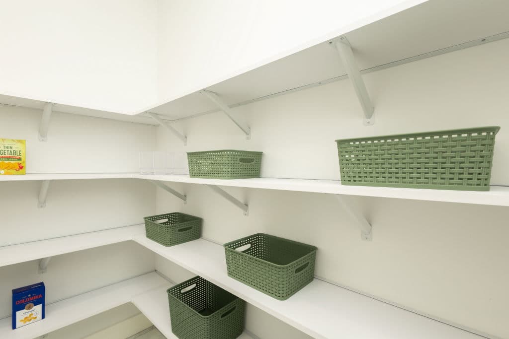 Signa 1 interior home features