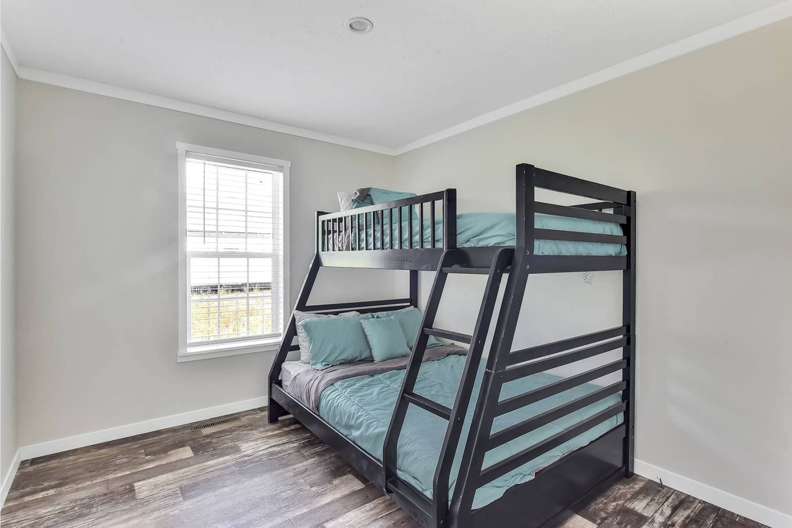 Elevate 56f bedroom home features