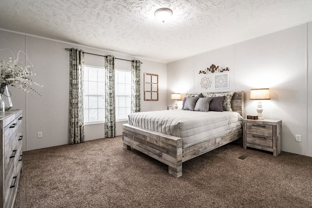 Md-40-32 bedroom home features