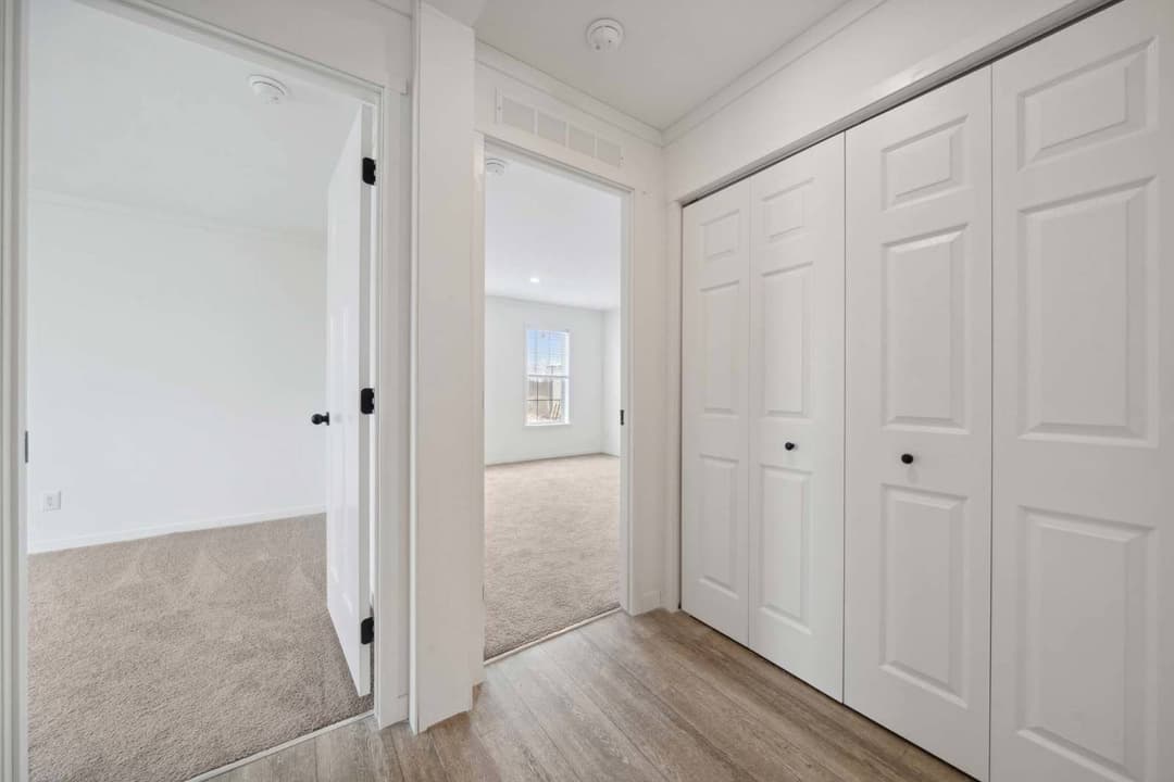 Encore bedroom home features