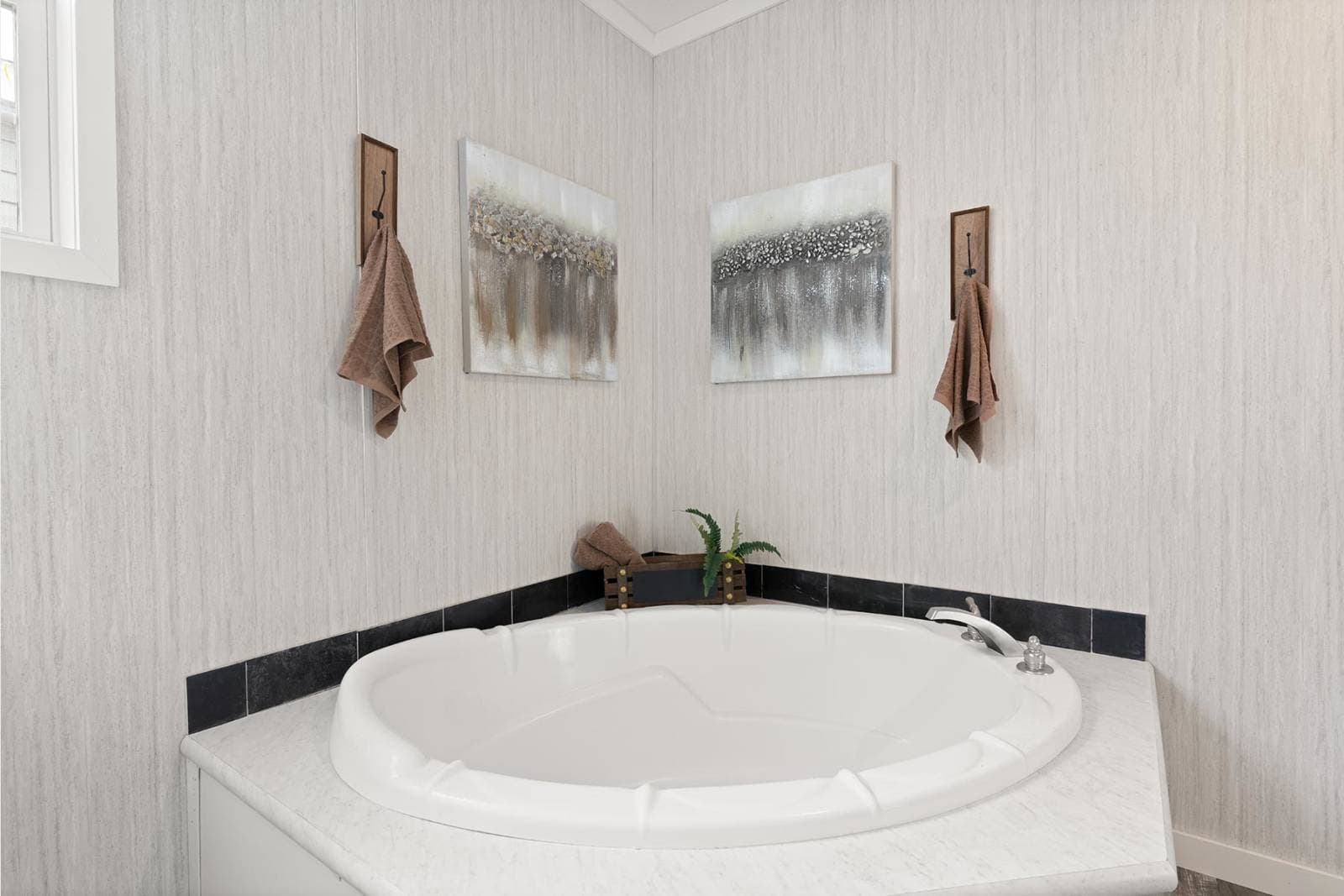 Grand slam 2856256 bathroom home features