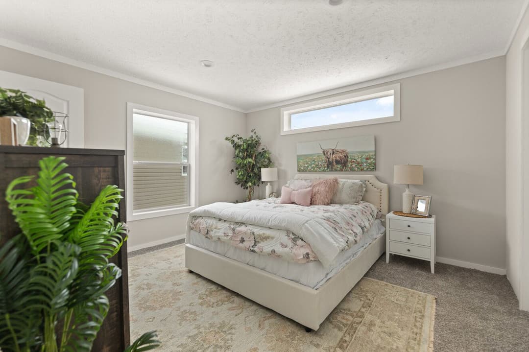 Escape 28443b bedroom home features