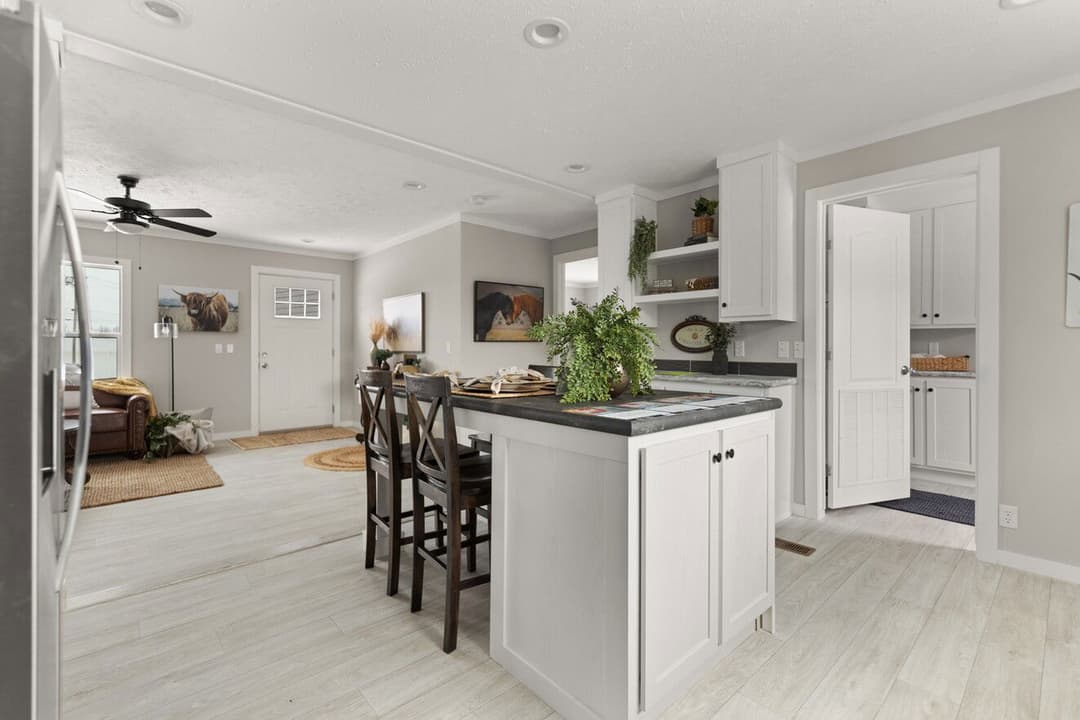 Escape 28443b kitchen home features