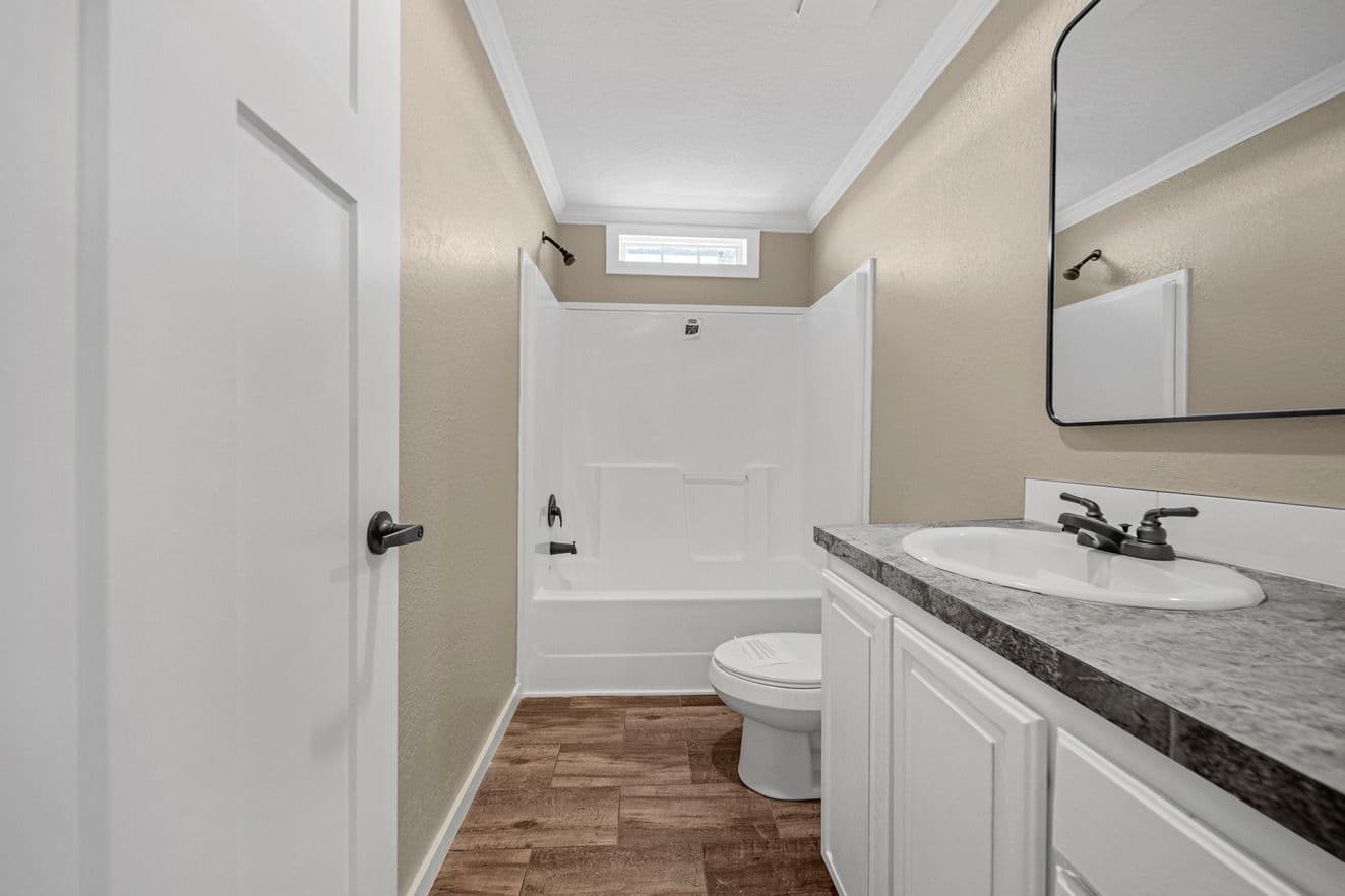 Sapphire 28663a bathroom home features