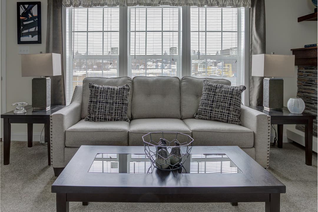 Spectra rh7100 interior home features