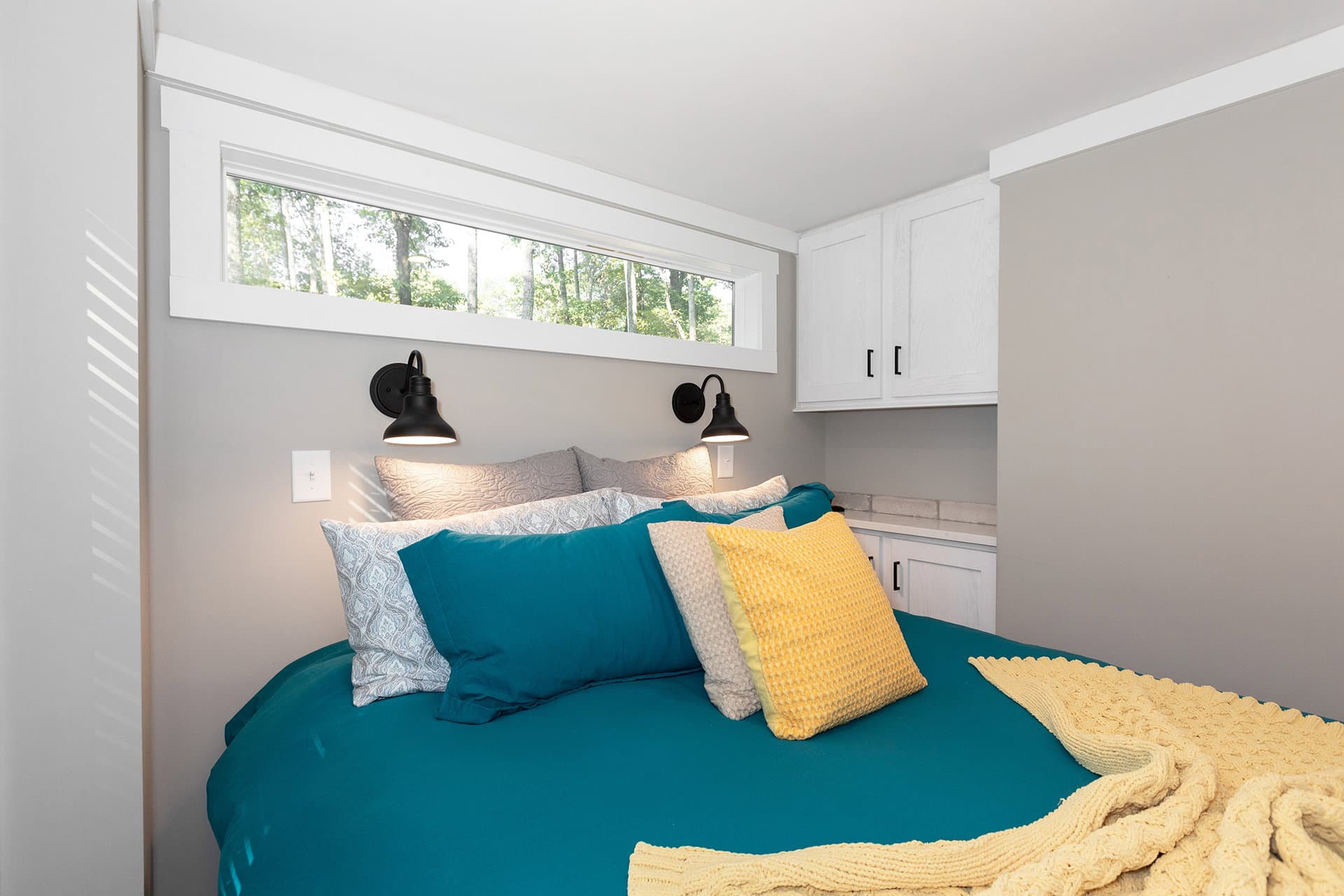 Desoto bedroom home features