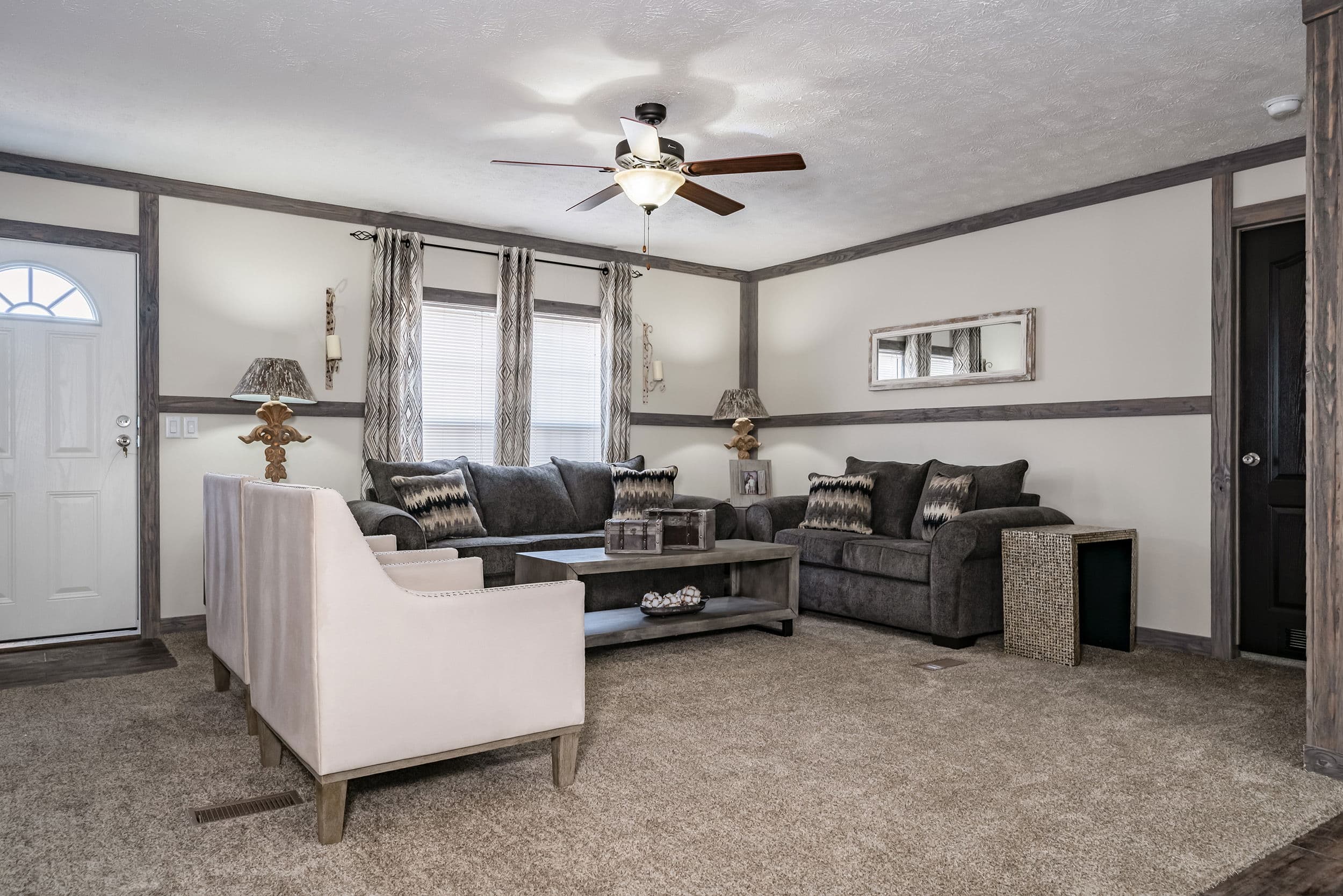 Md-35-32 interior home features