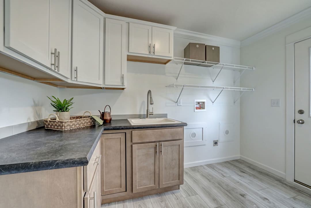 Tillery iii 3260-01 interior home features