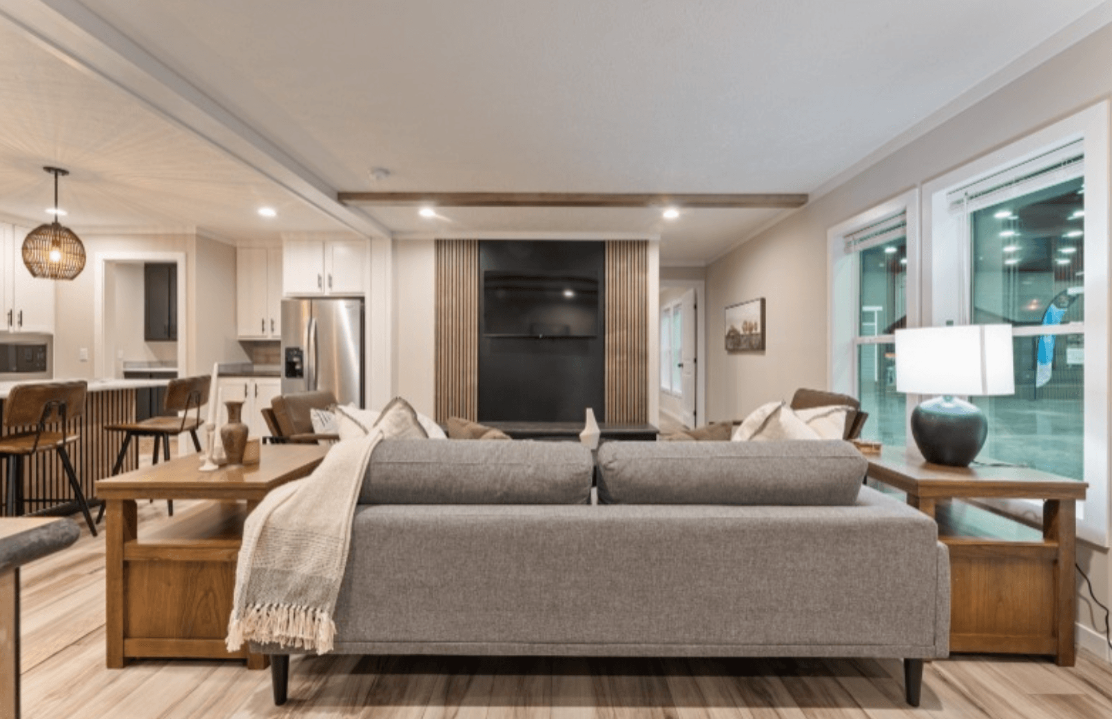 Atmos 28603n interior home features