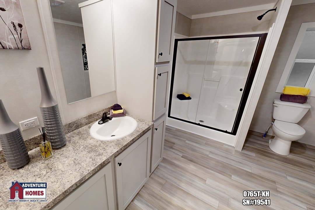 0765t-kh bathroom home features
