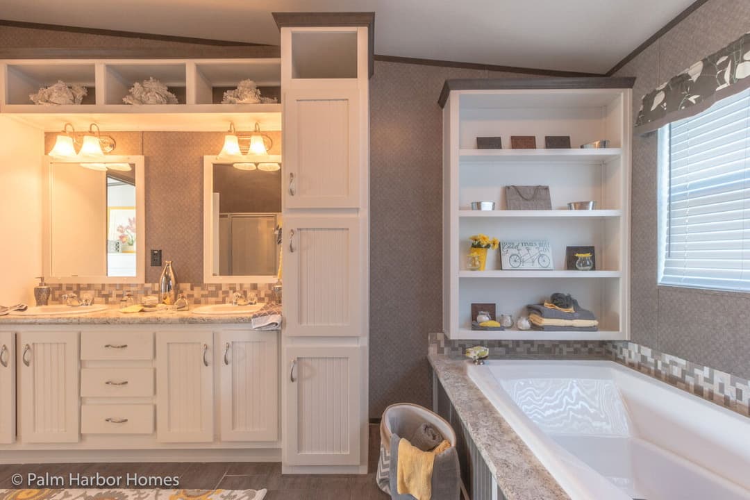 Carrington 30744c bathroom home features