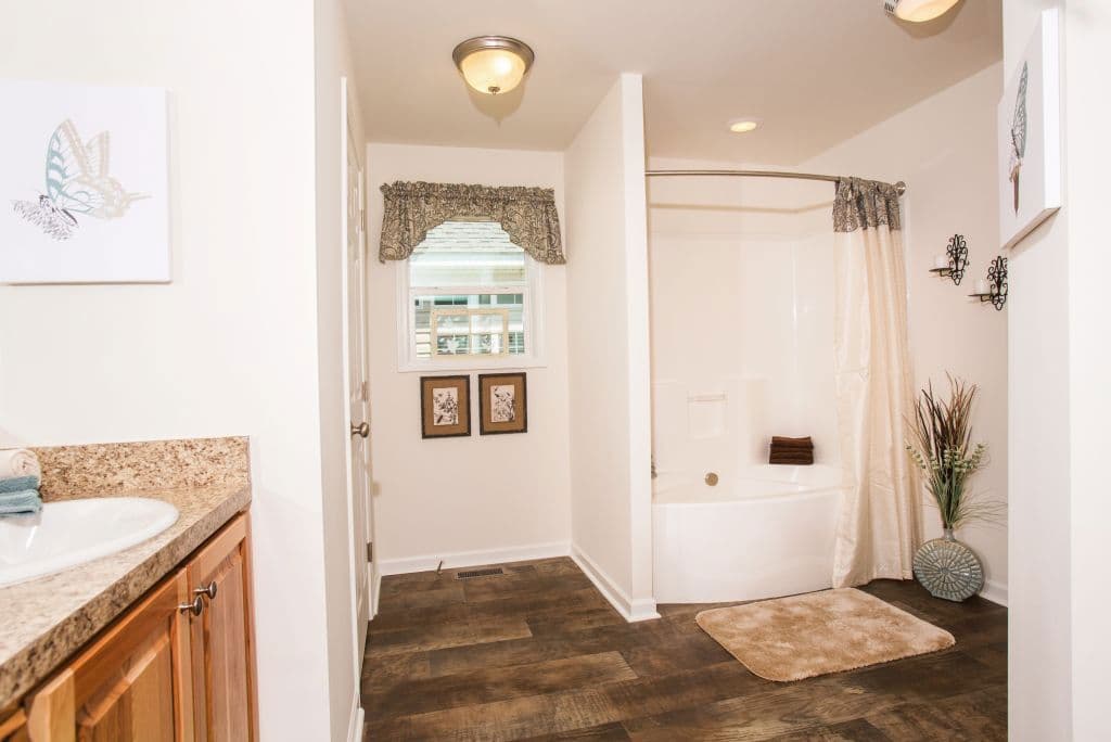 Raven max 28 28763b bathroom home features