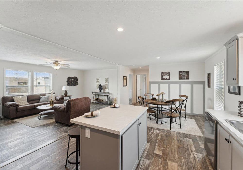 Apex 3900 kitchen home features