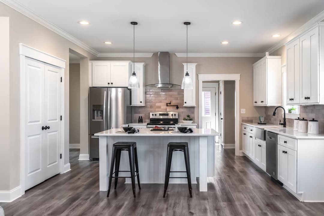 Southampton cape kitchen home features