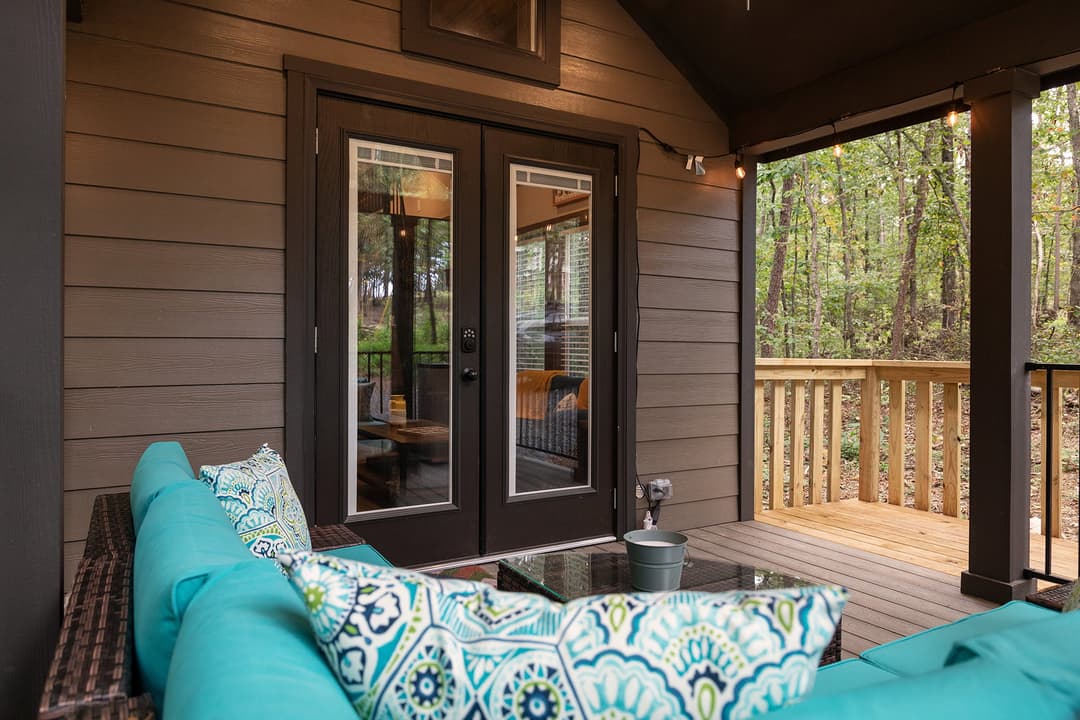 Bankhead exterior home features