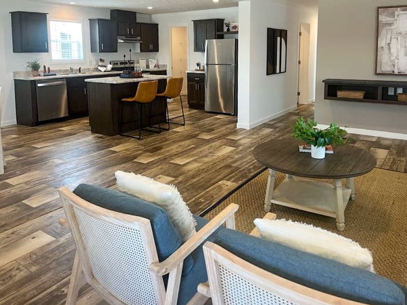 Lavonia interior home features