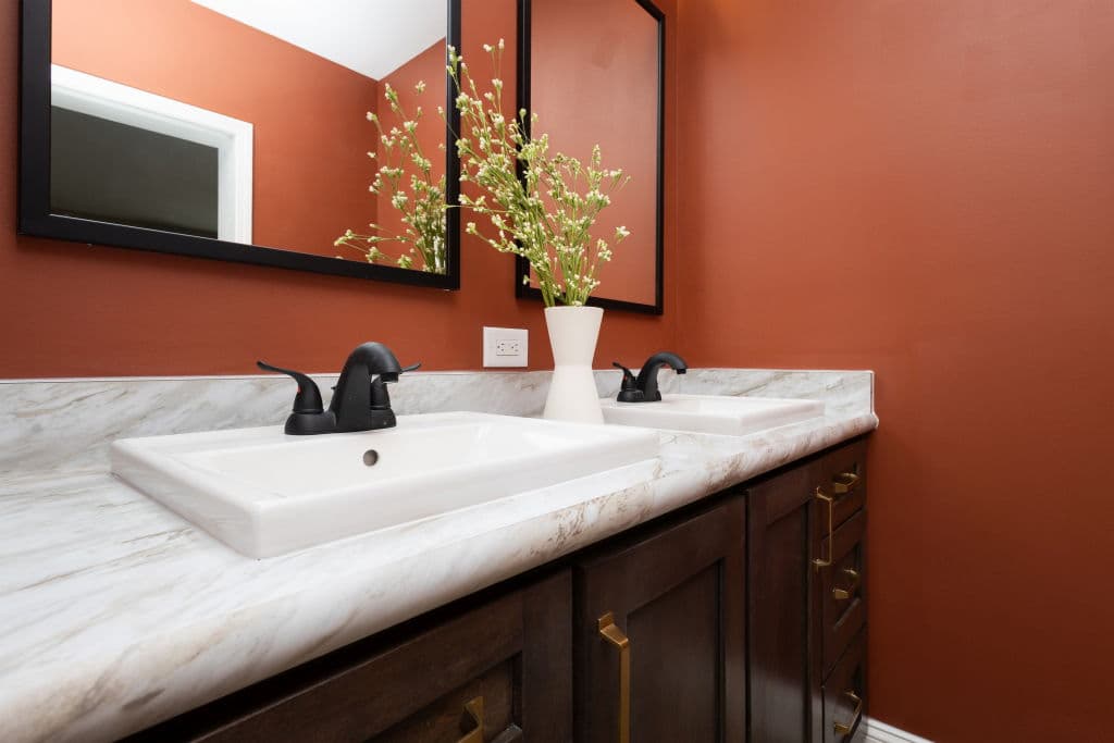 Ultra ranch 2p2460-x bathroom home features