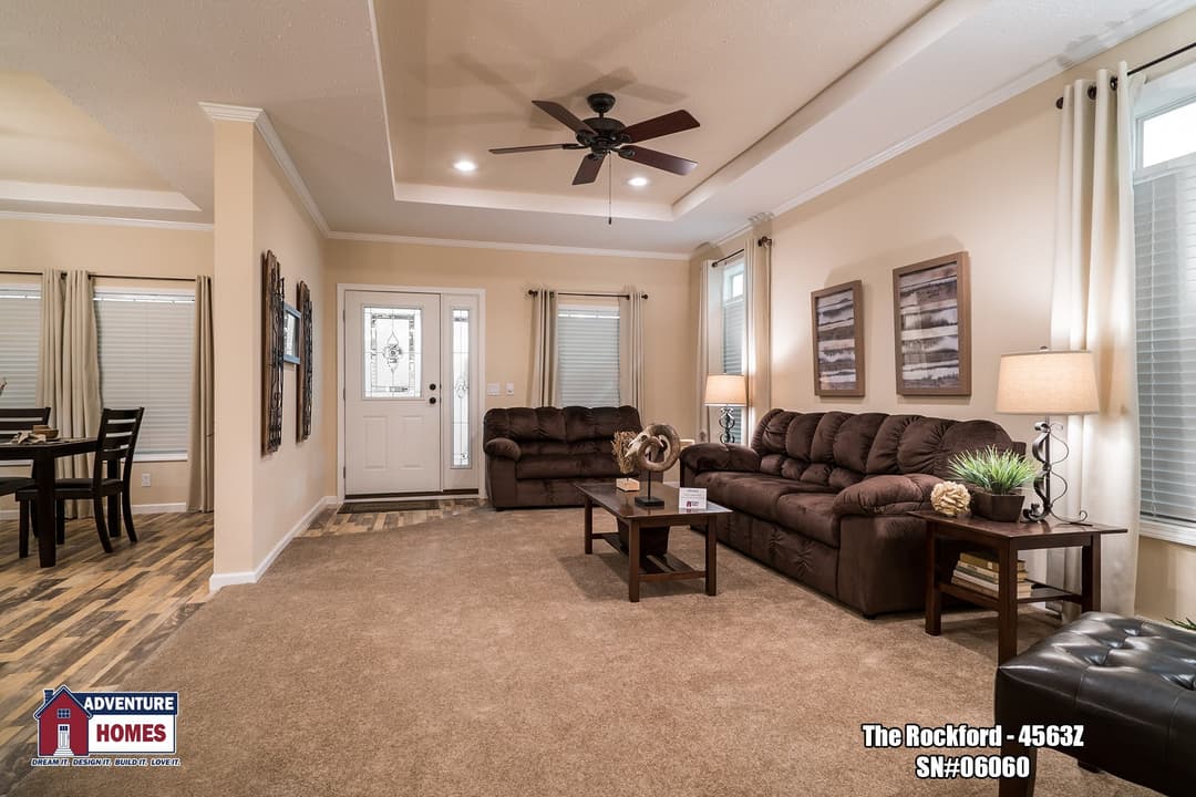 Rockford | 4563z interior home features