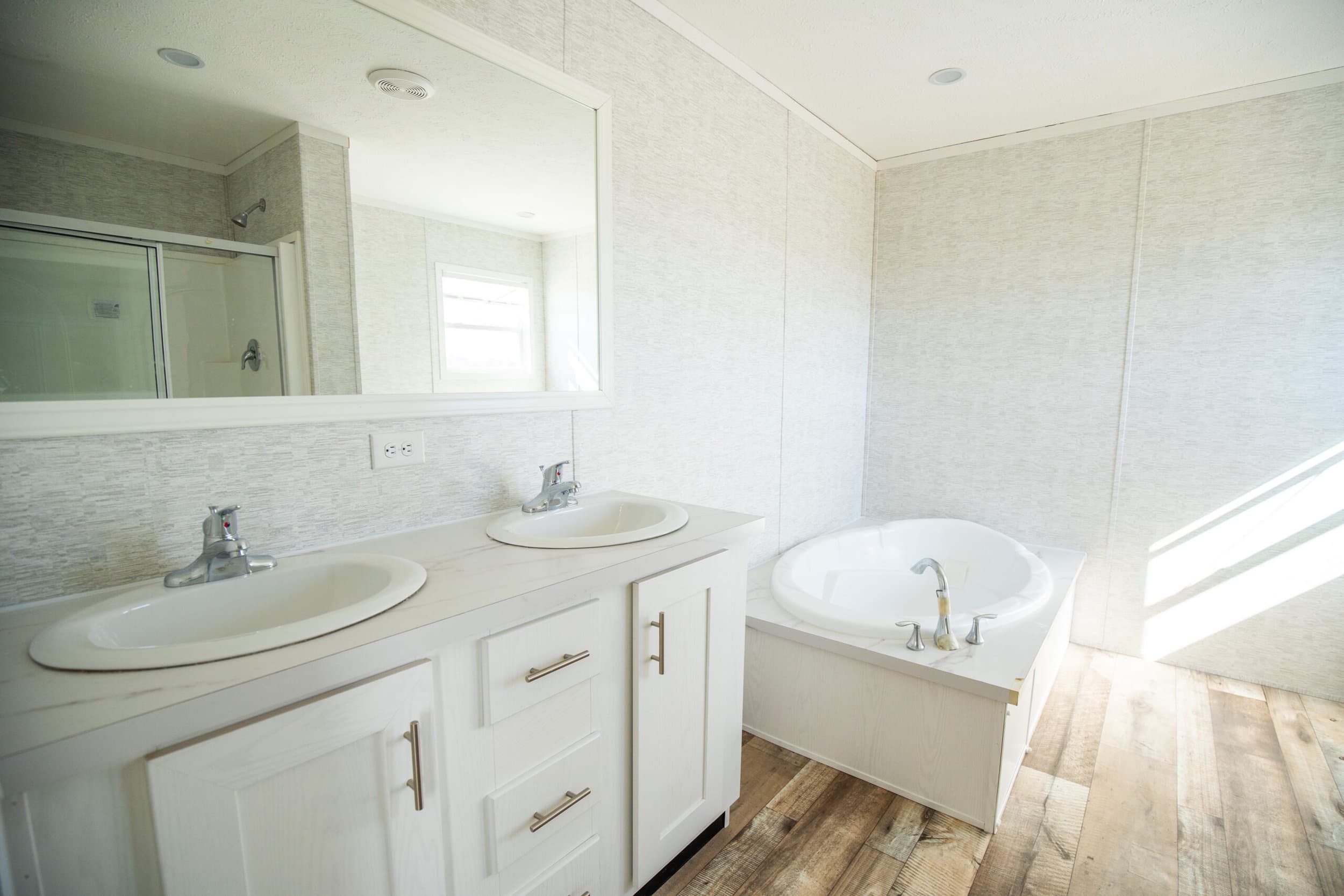 Onward bathroom home features