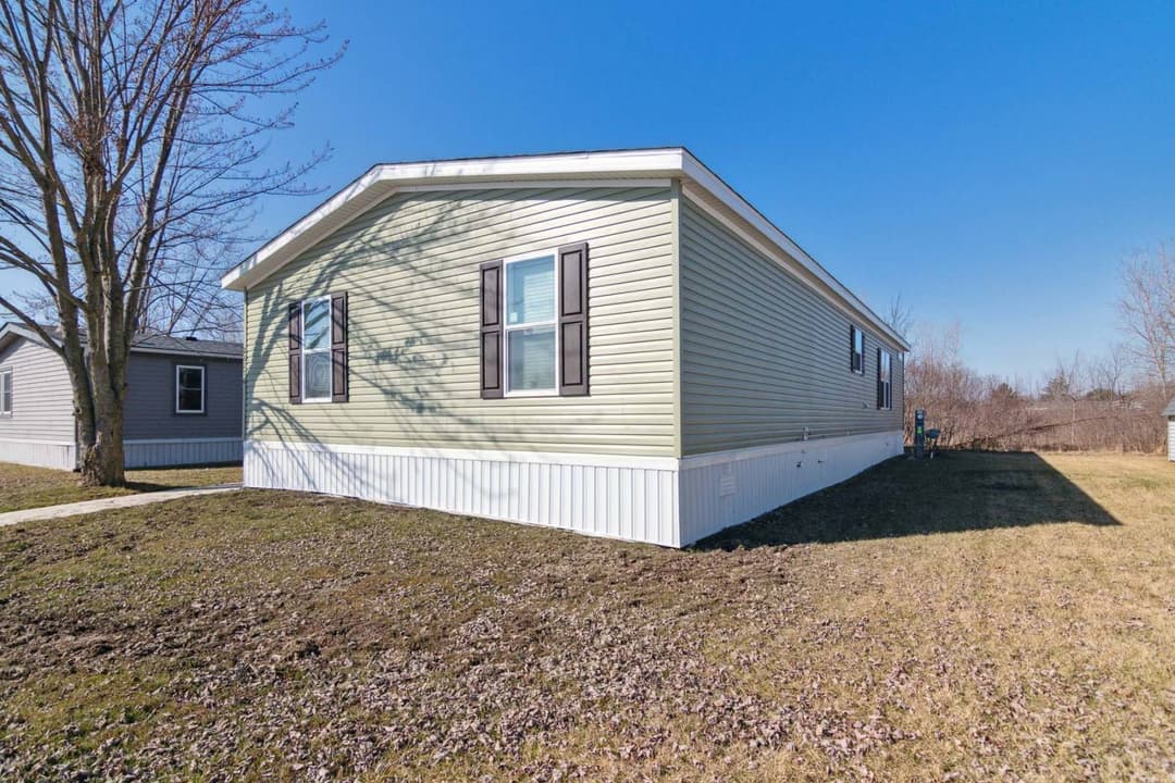 N679 exterior home features