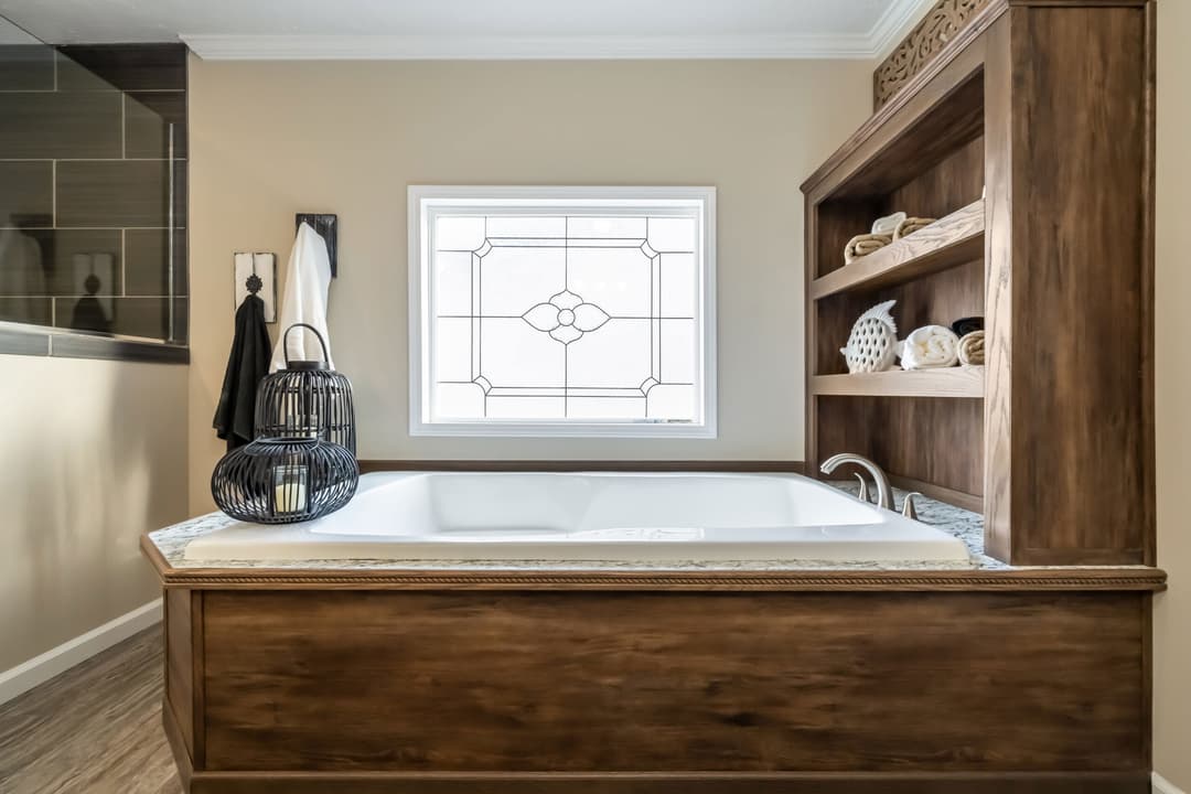 Kb-3248 bathroom home features