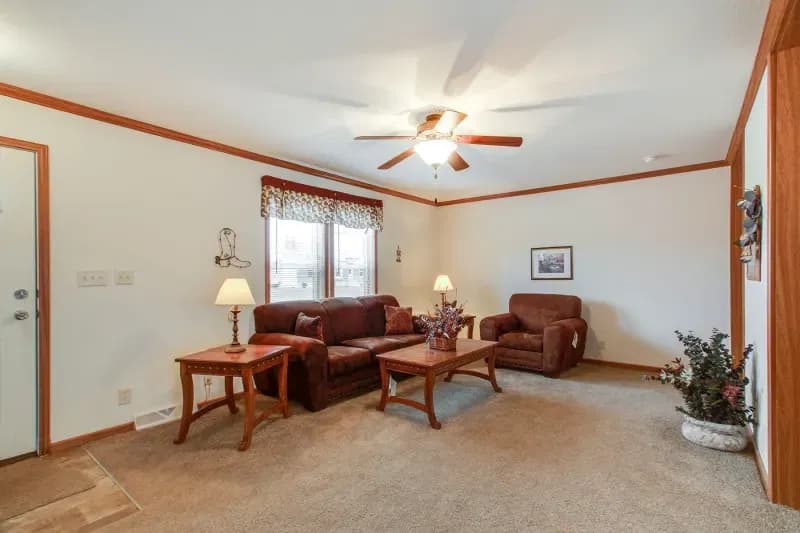 Arlington 2214 interior home features