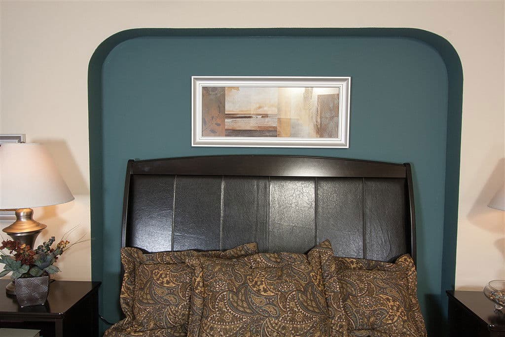 Bellevue bedroom home features