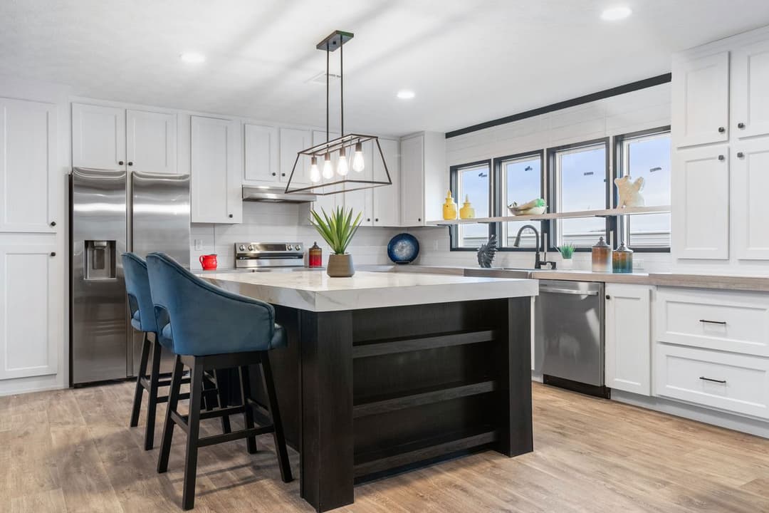 Hercules kitchen home features