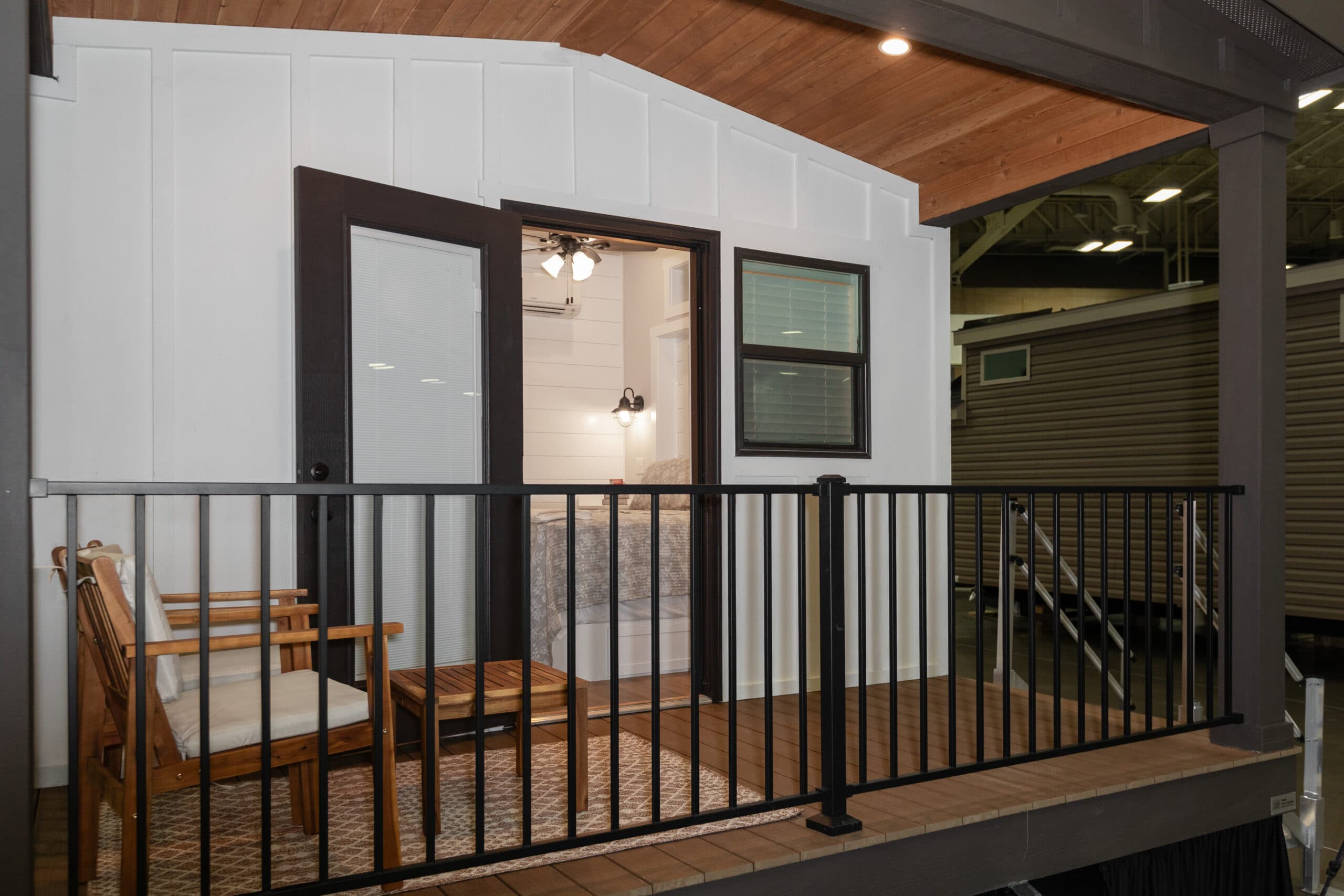 Kinlock exterior home features
