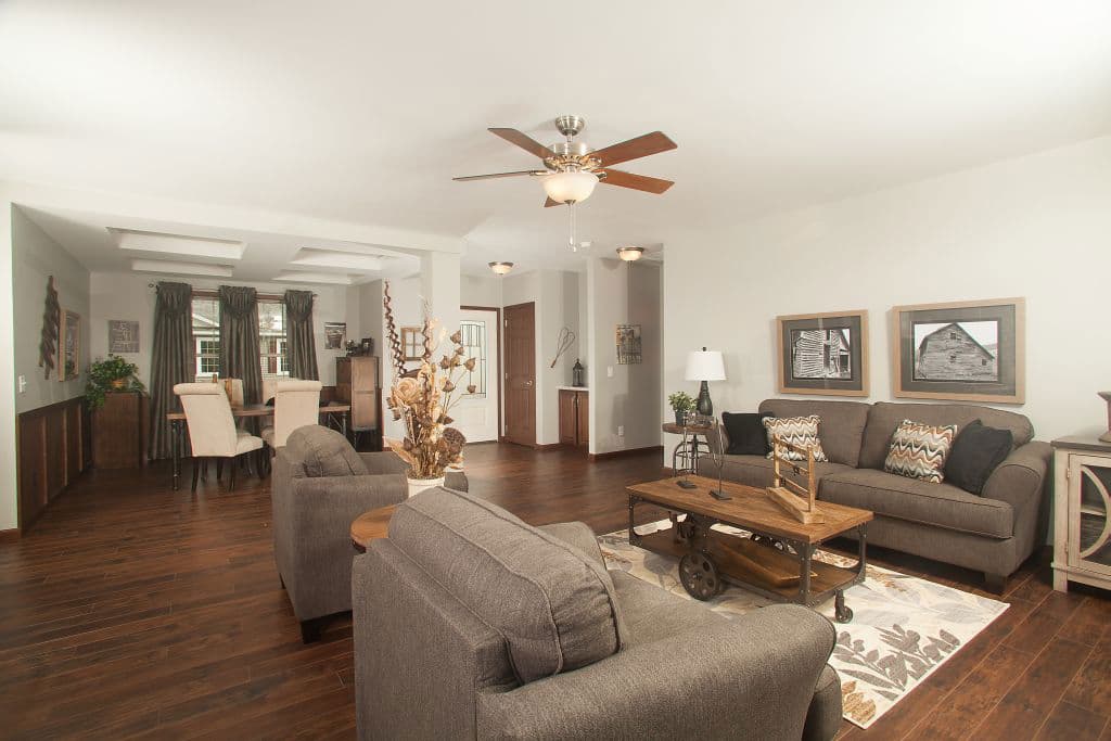 Ultra ranch 2p2402-x interior home features