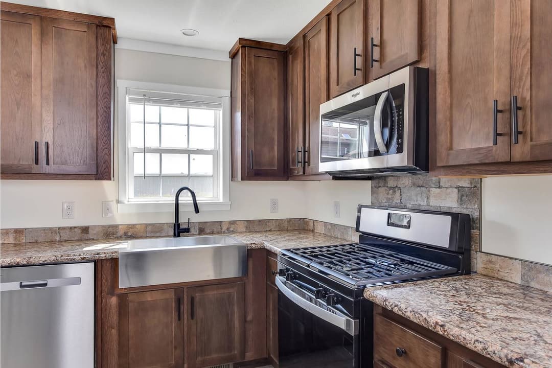 Accolade kitchen home features